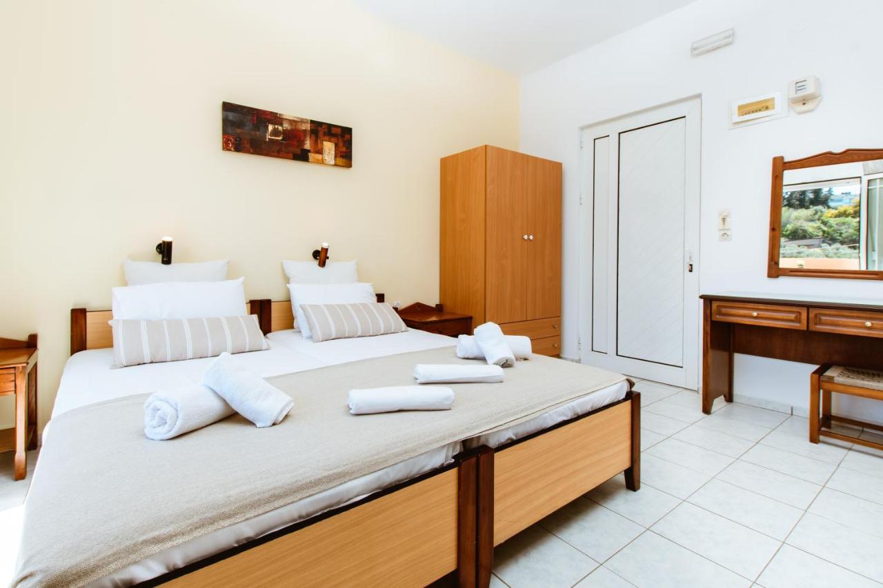 Koulouris Apartments & Studios Kalyves Extérieur photo