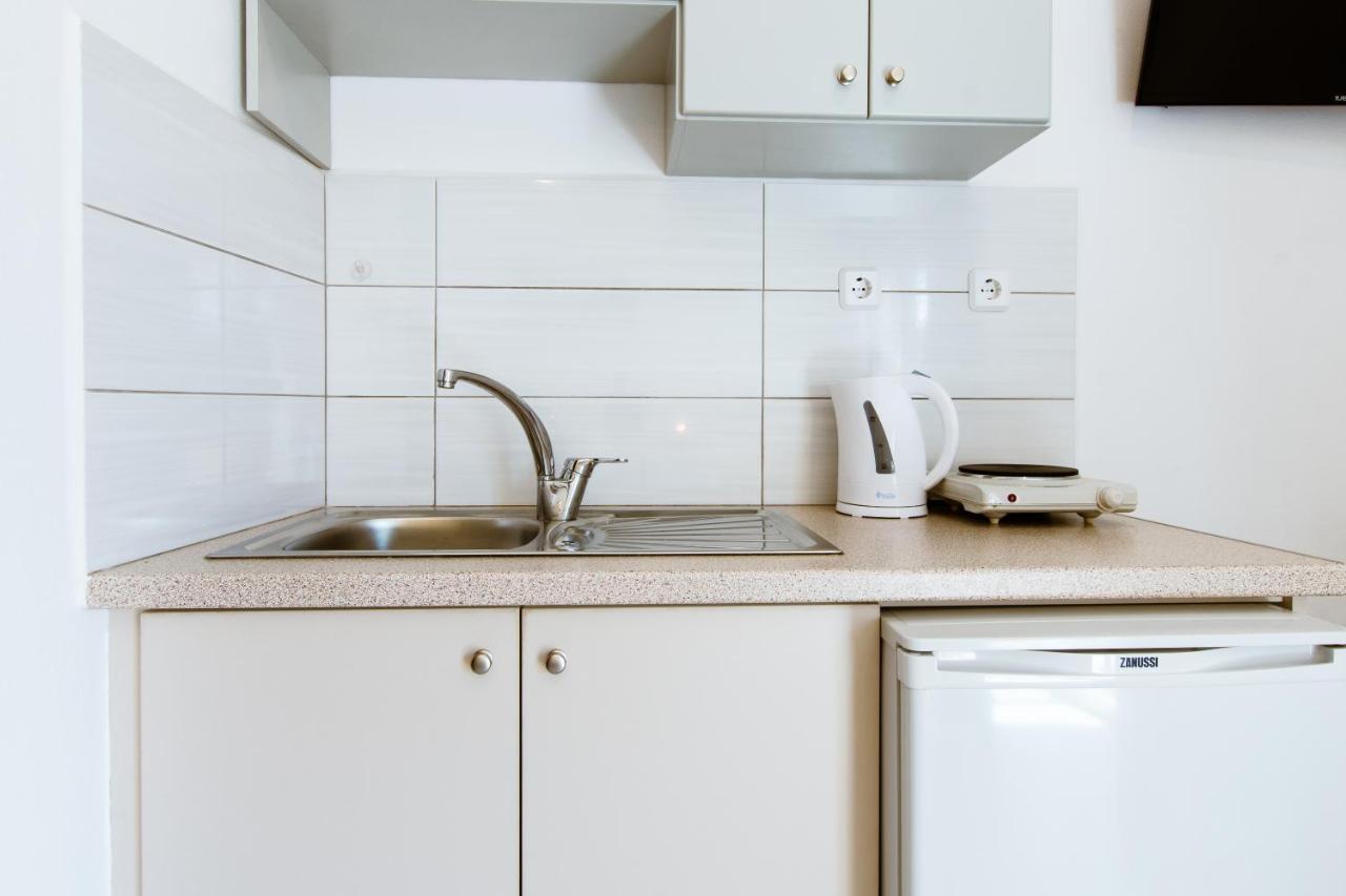Koulouris Apartments & Studios Kalyves Extérieur photo
