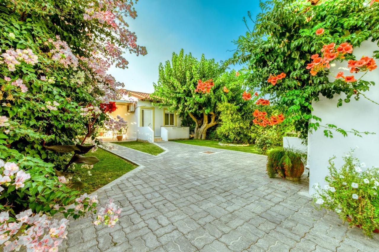 Koulouris Apartments & Studios Kalyves Extérieur photo