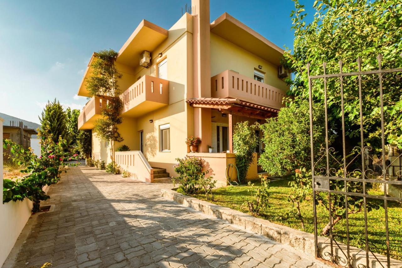 Koulouris Apartments & Studios Kalyves Extérieur photo